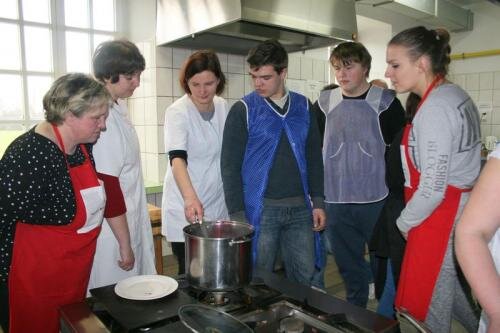 zswolborz.pl_zscku_w_wolborzu_Kurs_kwalifikacyjny_T06_Sporzadzanie_potraw_i_napojow3