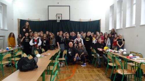 zswolborz.pl_zscku_w_wolborzu_Mlodziez_naszej_szkoly_poznaje_tradycje_bozonarodzeniowe1