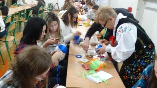 zswolborz.pl_zscku_w_wolborzu_Mlodziez_naszej_szkoly_poznaje_tradycje_bozonarodzeniowe8