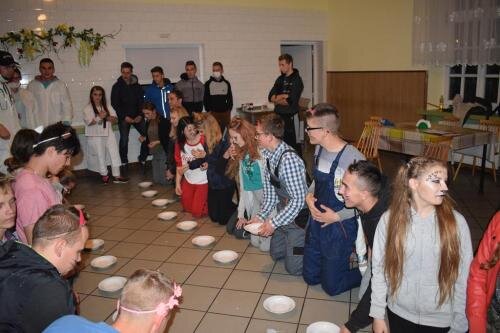 zswolborz.pl_zscku_w_wolborzu_OTRZESINY_przyjaciele_klas_pierwszych_w_poczet_mieszkancow_Internatu13