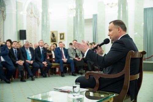 zswolborz.pl_zscku_w_wolborzu_Spotkanie_z_Prezydentem_Rzeczypospolitej_Polskiej_Andrzejem_Duda-Laury_w_konkursie_Mistrzowie_i_Patrioci2