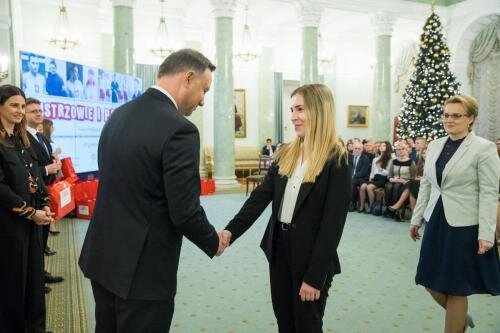 zswolborz.pl_zscku_w_wolborzu_Spotkanie_z_Prezydentem_Rzeczypospolitej_Polskiej_Andrzejem_Duda-Laury_w_konkursie_Mistrzowie_i_Patrioci7