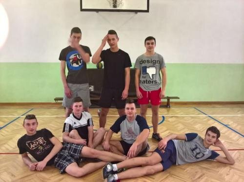 zswolborz.pl_zscku_w_wolborzu_Szkolny_turniej_pilki_siatkowej-III_tps_i_ti_mistrzem3