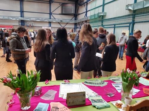 zswolborz.pl_zscku_w_wolborzu_Targi_edukacyjne_w_Skierniewicach2