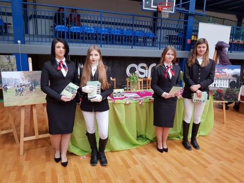 zswolborz.pl_zscku_w_wolborzu_Targi_edukacyjne_w_Skierniewicach4