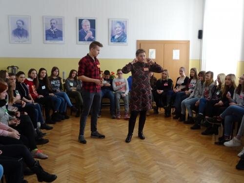 zswolborz.pl_zscku_w_wolborzu_Warsztaty_miedzyszkolne_Wiosna_malowane6