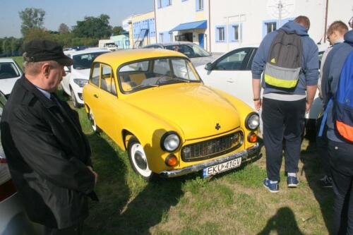 zswolborz.pl_zscku_w_wolborzu_Wizyta_w_fabryce_nowej_Syreny3