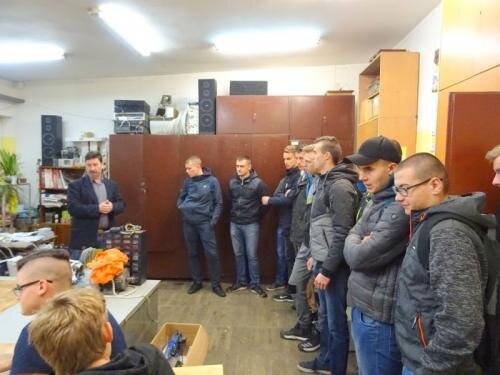 zswolborz.pl_zscku_w_wolborzu_Wycieczka_do_CKP_w_Piotrkowie_Trybunalskim8