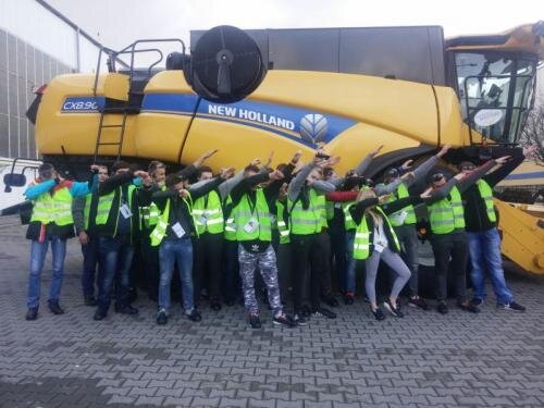 zswolborz.pl_zscku_w_wolborzu_Wycieczka_do_fabryki_New_Holland_w_Plocku2