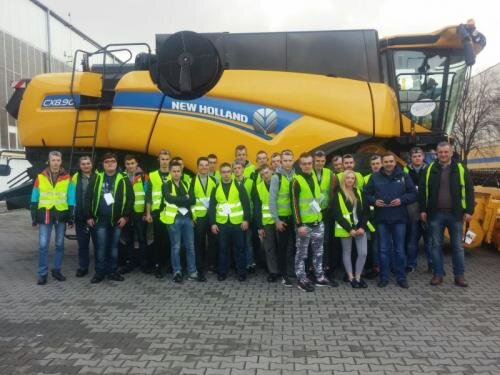 zswolborz.pl_zscku_w_wolborzu_Wycieczka_do_fabryki_New_Holland_w_Plocku3