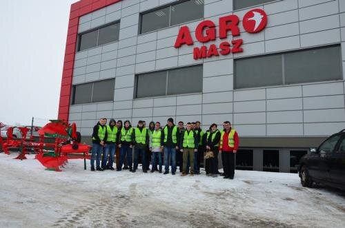 zswolborz.pl_zscku_w_wolborzu_Wycieczka_do_firmy_AGRO-MASZ2