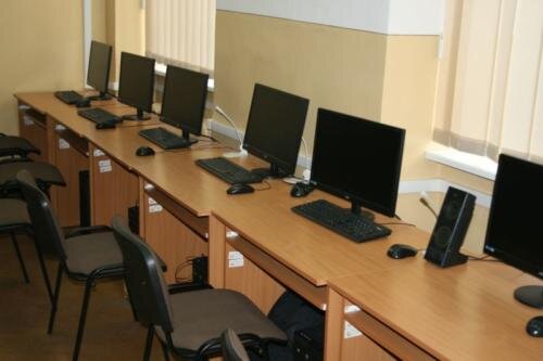 zswolborz.pl_zscku_w_wolborzu_erasmus_stawiam_na_kwalifikacje_II_pracowniainformatyczna4