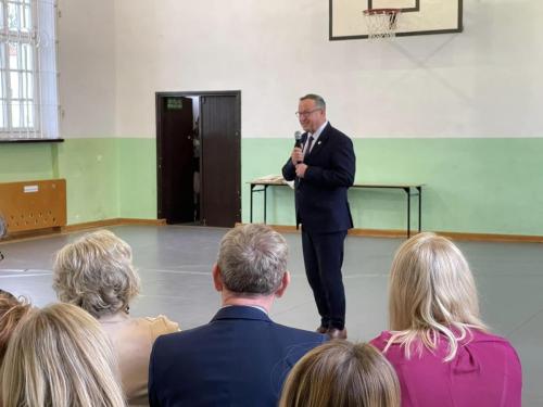 406374316 789220463008619 5082295391823729369 n